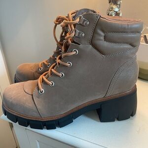 Mia women's boots
